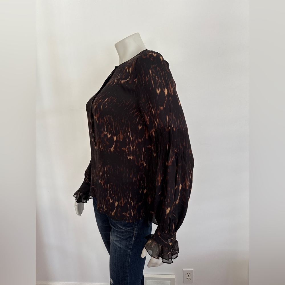 KOBI HALPERIN - The Leoni Leopard Print 100% SILK Blouse. Medium P2P 21" - Picture 8 of 9